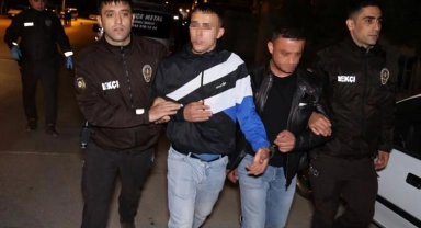 Polisin kovalamacasıyla uyuşturucu maddeyle yakalanan 3 şahıs serbest