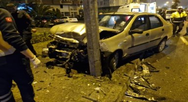Rize'de iki otomobilin çarpıştığı kazada 4 kişi yaralandı