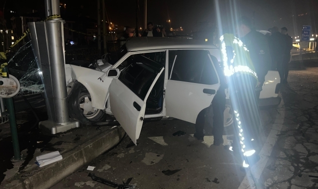 Rize'de iki otomobilin çarpıştığı kazada bir kişi yaralandı
