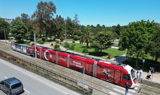 Samsun tramvayları 19 Mayıs'a özel giyindi