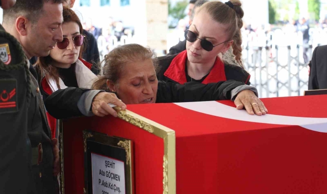 Şehit Astsubay Kıdemli Çavuş Ata Göçmen son yolculuğuna uğurlandı
