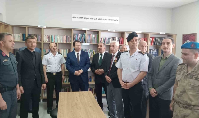 Şehit Uğur Bora'nın adı kütüphanede yaşatılacak