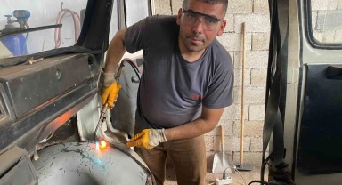 'Sen beni tanımadın mı' deyip oto tamircisi, kaportacı ve döşemeciyi 3 bin 500 TL zarara uğrattı