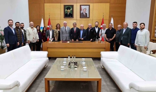SGB Yönetimini ağırlayan Büyükşehir Belediye Başkanı Alemdar: "Sakarya'nın ilk sorunu depremdir"