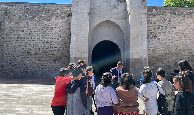 SİNOPLU ÖĞRENCİLER DURAĞAN'I TANIDI!
