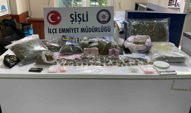 Şişli'de uyuşturucudan aranan firari, polisin dikkati sayesinde yakalandı