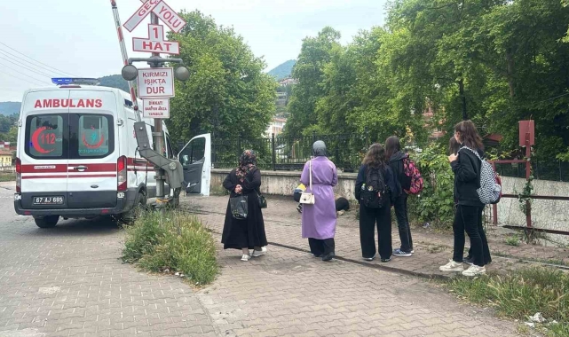 Sokak ortasında baygınlık geçirdi