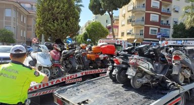 Söke'de trafik ekiplerinden motosikletlere sıkı denetim