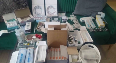 Sosyal medyadan kendini doktor olarak tanıttı, muayenehanesi ruhsatsız çıktı