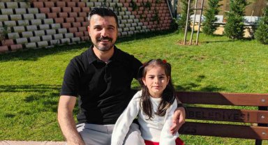 Sultangazi'de küçük kızların İstiklal Marşı sevgisi