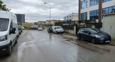 Sürekli trafik kazalarının yaşandığı yol çevre halkını tedirgin ediyor