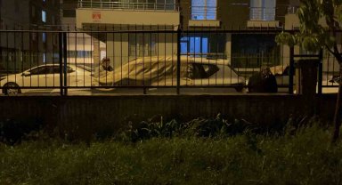 Tatvan'da 10 dakikalık sağanak yolları dereye çevirdi