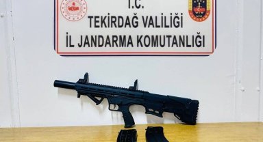 Tekirdağ'da silah, kaçak içki ve uyuşturucu ele geçirildi