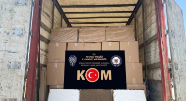 TEM otoyolunda 1 milyon 540 bin içi dolu makaron ele geçirildi