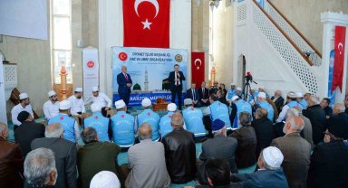 Trabzonlu hacılar kutsal topraklara uğurlanıyor