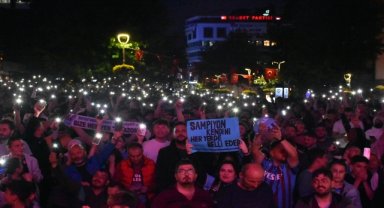 Trabzonspor taraftarları, Türkiye Kupası Final maçını dev ekrandan takip ediyor