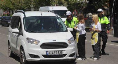 Trafik Haftası'nda sürücüler bilgilendirildi