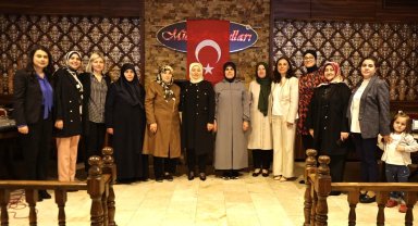 Tuba Işın ve Emine Kahveci şehit anneleri ile bir araya geldi