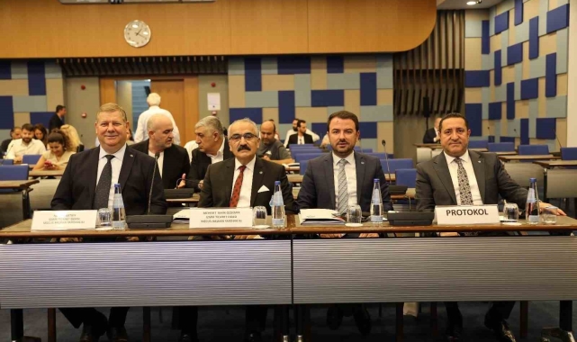 Tunus ile iş birliği fırsatları İZTO'da değerlendirildi