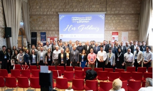 TÜZDEV'den 'Üstün Zekâlı ve Dâhi Çocuklar Eğitimi Çalıştayı'