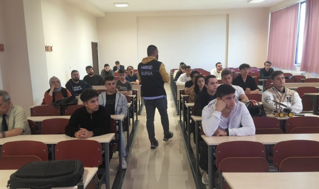 Üniversite öğrencilerine narkorehber semineri