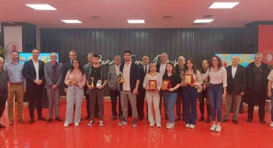 Üniversite-sanayi iş birliğinde emek veren öğrencilerin projeleri ödüllendirildi