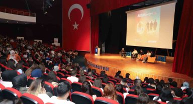 Üniversiteli öğrenciler Kariyer Günleri'nde sektörü yakından tanıdı