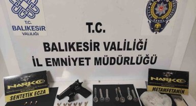 Uyuşturucu taciri 5 şahsa gözaltı