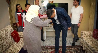 Vali Ali Çelik, şehit annelerini ziyaret etti