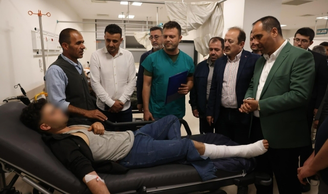 Vali Pehlivan, Mersin'deki kazada yaralananları hastanede ziyaret etti