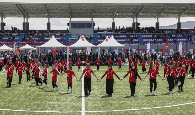 Van'da 19 Mayıs coşkusu
