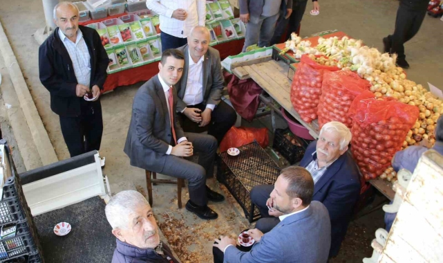 Vatandaşları pazar yerinde dinlediler