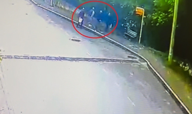 Yaşlı adamın emekli maaşını "tantanacılık" yöntemiyle çalan zanlılar yakalandı
