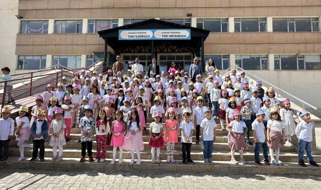 Yüksekovalı öğrenciler 'Artık Okuyorum' etkinliği ile eğlendi