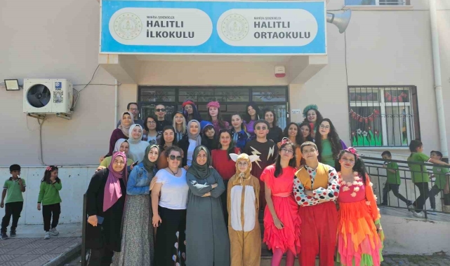 Yunusemre Kent Tiyatrosu Halıtlı'da öğrencilerle buluştu