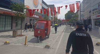 Zabıtadan yaya yollarında motosiklet denetimi