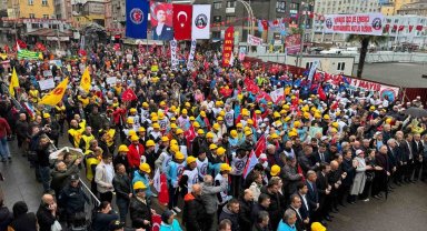 Zonguldak'ta 1 Mayıs Emek ve Dayanışma Günü coşkuyla kutlandı