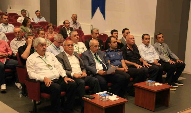 1. Çameli Tarım Sempozyumunda ilçe tarımı konuşuldu