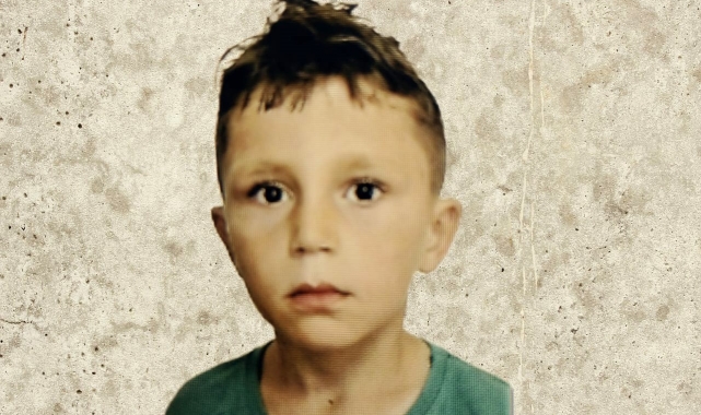 10 yaşındaki çocuk annesinin çalıştığı atölyeye gitti, asansörde sıkışarak can verdi