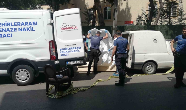 10 yıldır yaşadığı aracın içerisinde hayatını kaybetti