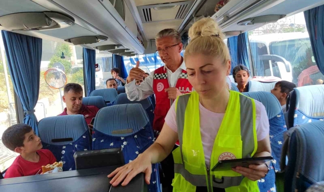 15 Temmuz Demokrasi Otogarı'nda "emeklilere yüzde 20 indirim kampanyasına" yönelik denetim