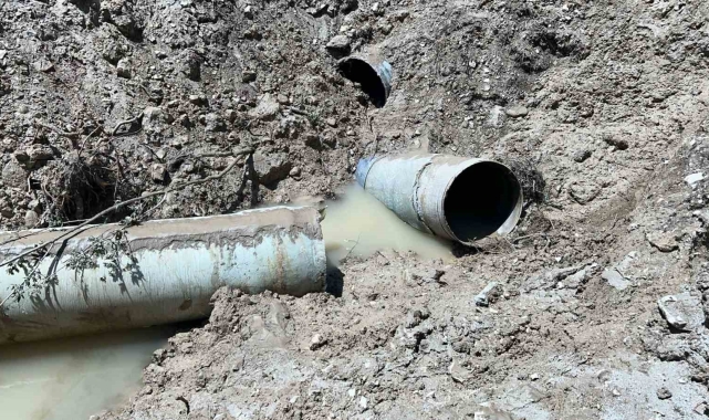 20 gündür tarlalarını sulayamayan çiftçiler, kalıcı çözüm bekliyor