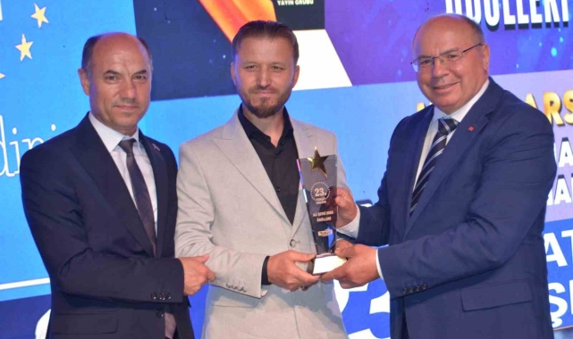 23'üncü Tokat En'leri Ödül Töreni'nde İHA'ya ödül