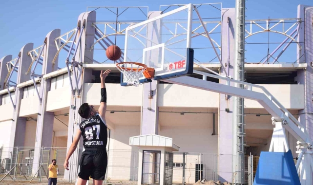 3x3 Sokaklar Bizim Basketbol Ege Bölgesi Grup Müsabakaları başladı