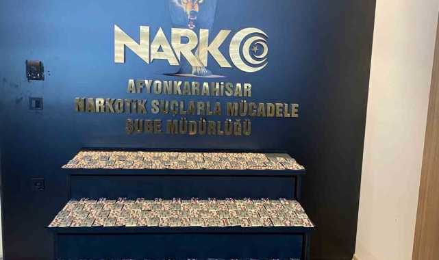 4 bin 259 adet uyuşturucu hapla yakalanan iki kişi tutuklandı