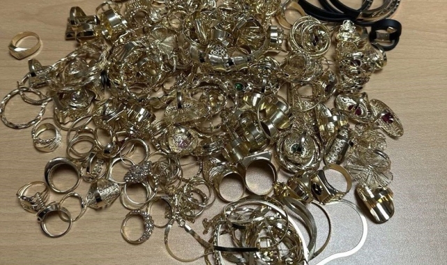40 bin euro değerinde 4.2 kilogram altın takılar Bulgar gümrüğüne takıldı