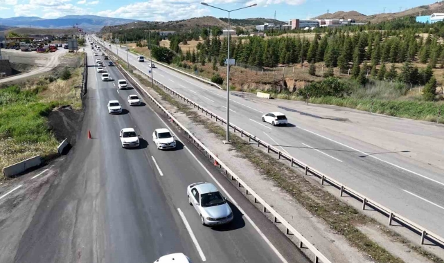 43 ilin geçiş noktası dronla görüntülendi: Araç sayısı 12 binden 80 bine çıktı