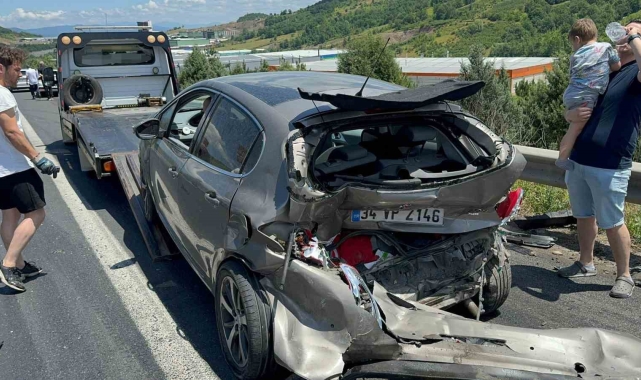 6 aracın karıştığı zincirleme kaza: 6 yaralı