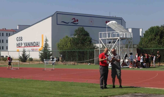 663 sporcu atletizm seçmeleri için kıyasıya yarışıyor