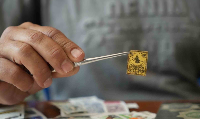 9 yılda 200 bin pul biriktirdi